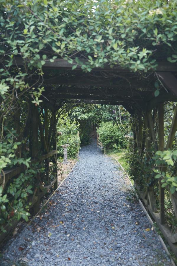 Elf Yurt - Yurtopia Hotel Aberystwyth Bagian luar foto